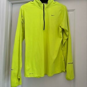 NIKE QUARTER ZIP